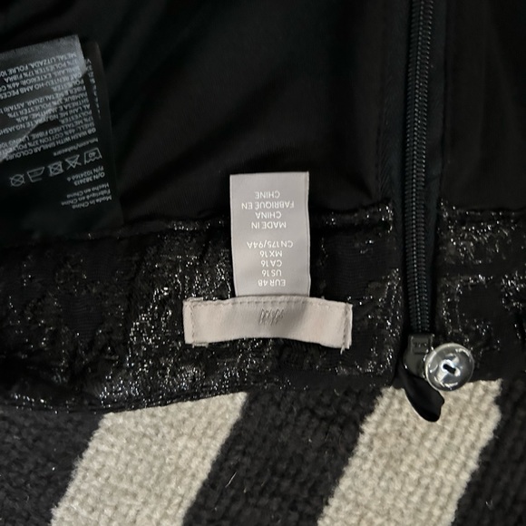 H&M Sequin Skirt 16 - Picture 2 of 4